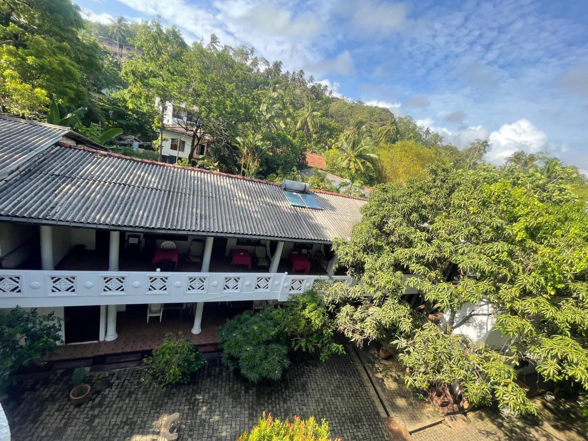 Serendipity Beach Унаватуна Екстер'єр фото